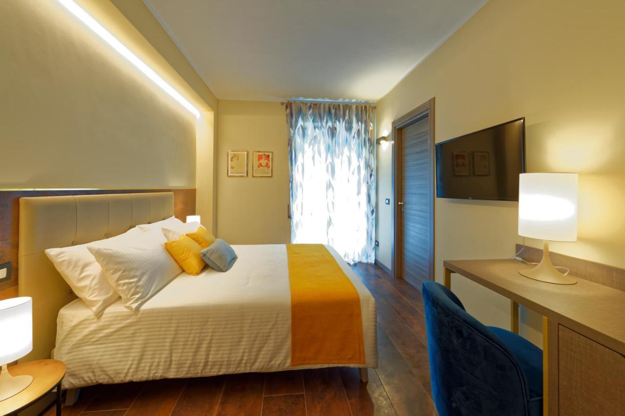 Red Ribbon Hotel Milano Exterior foto